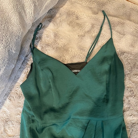 Express Green Satin Midi Dress - Picture 6 of 6